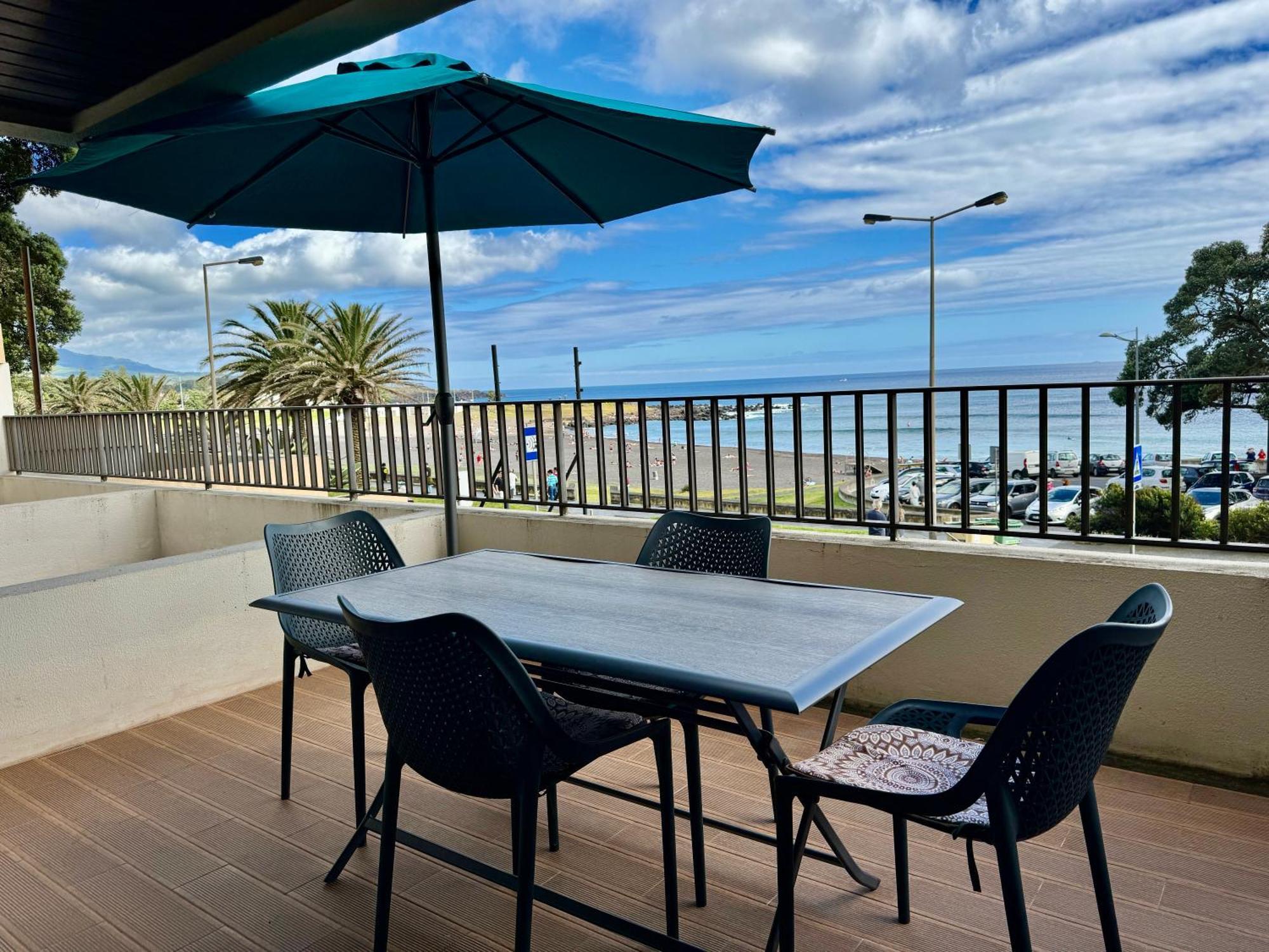 Beach Front House Apartman Ponta Delgada Kültér fotó